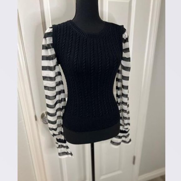 Maeve Black & White Contrast-Sleeve Sweater from Anthropologie–Size X-Small– NWT - Picture 5 of 8
